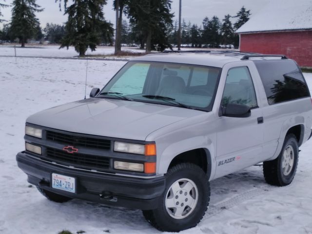 1993 Chevrolet Blazer Chevrolet 2 Door Tahoe K5 Blazer 4x4 - photo 3