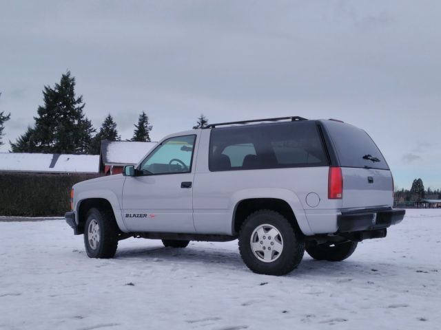 1993 Chevrolet Blazer Chevrolet 2 Door Tahoe K5 Blazer 4x4 - photo 4