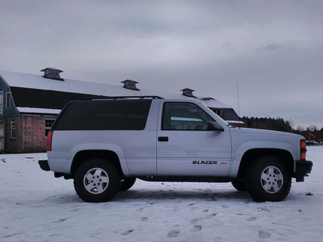 1993 Chevrolet Blazer Chevrolet 2 Door Tahoe K5 Blazer 4x4 - photo 9
