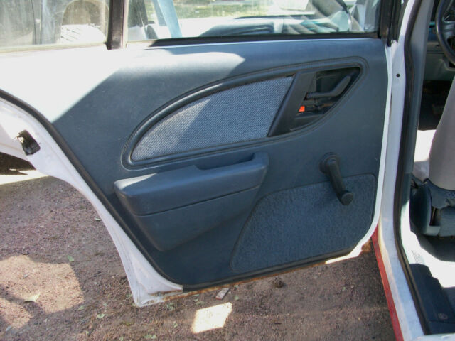 1993 Chevrolet Cavalier Red stripes - photo 12