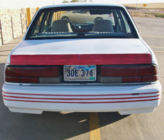 1993 Chevrolet Cavalier Red stripes - photo 4