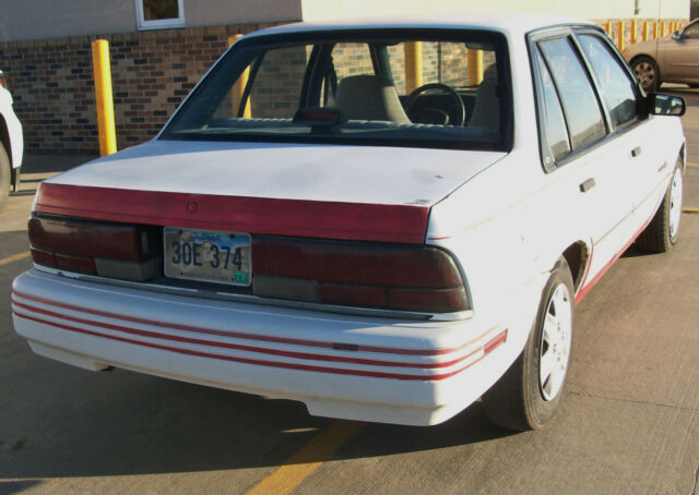 1993 Chevrolet Cavalier Red stripes - photo 5
