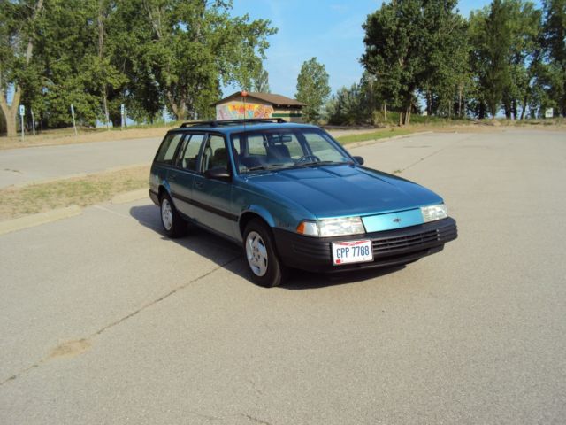 1993 Chevrolet Cavalier - photo 2