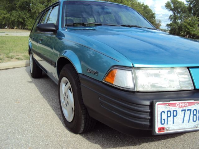 1993 Chevrolet Cavalier - photo 2
