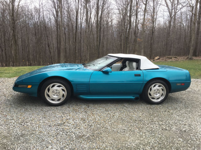 1993 Chevy Corvette.....ONLY 13,867 1993 Chevrolet Corvette Power windows, locks, airbags, cd, air
