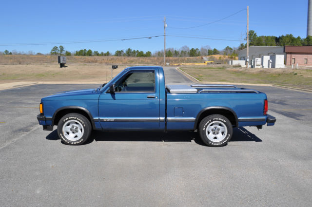 1993 Chevrolet S-10 88k miles - SUPER CLEAN - 150 Pictures - photo 2