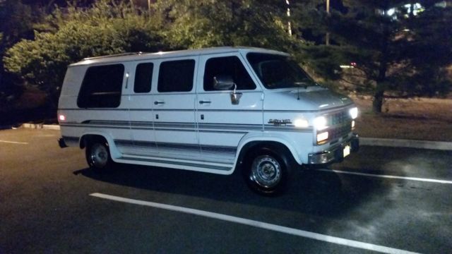 1993 Chevrolet G20 Van Gladiator Conversion Custom Van - photo 3