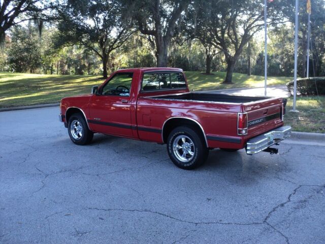 1993 Chevrolet S-10 - photo 2