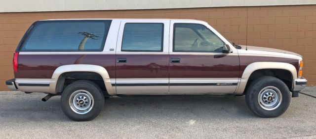 1993 CHEVY SUBURBAN K2500 3/4 TON 4X4 7.4L V8 ONLY 66,604 MILES MINT CONDITION 1993 Chevrolet Suburban