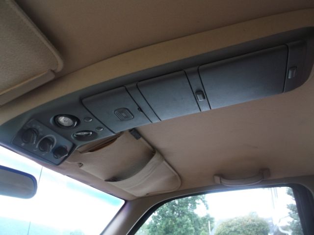 1993 Chevrolet Suburban - photo 12