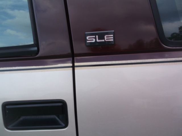 1993 Chevrolet Suburban - photo 6