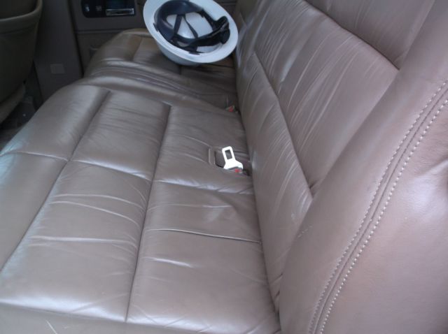 1993 Chevrolet Suburban - photo 9
