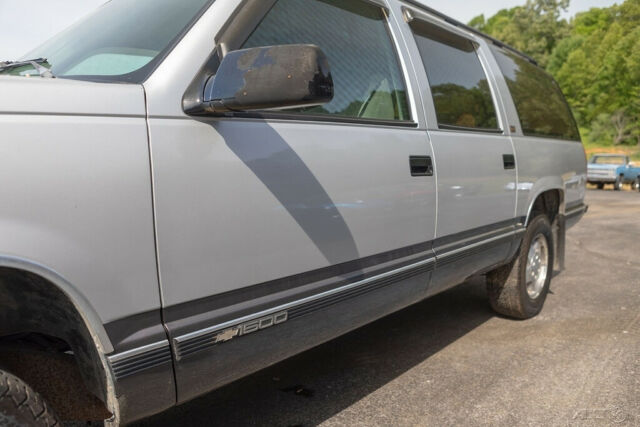 1993 Chevrolet Suburban Cheyenne - photo 11