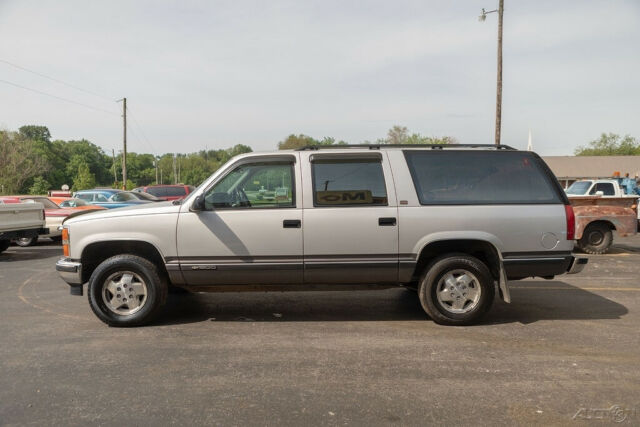 1993 Chevrolet Suburban Cheyenne - photo 2