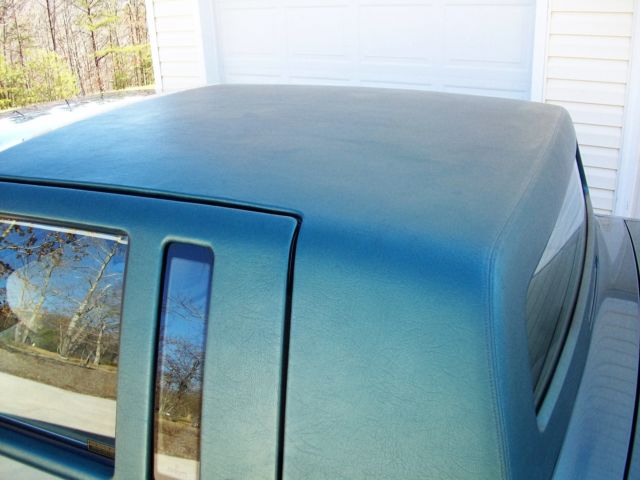 1993 Chrysler Imperial 4dr Sedan - photo 7