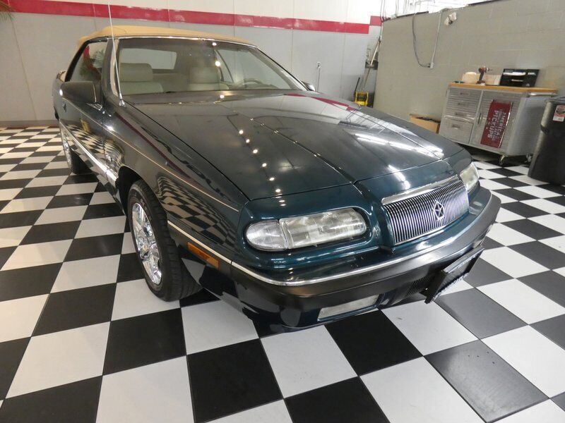 1993 Chrysler LeBaron LX - photo 3