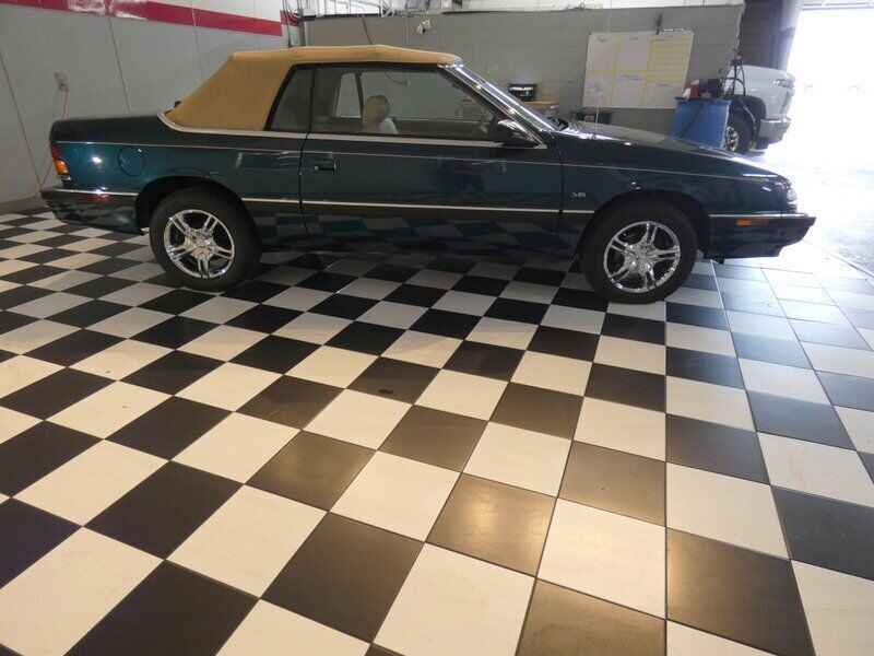 1993 Chrysler LeBaron LX - photo 4
