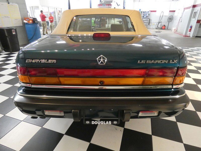 1993 Chrysler LeBaron LX - photo 5