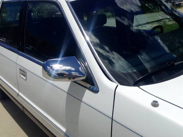 1993 Chrysler New Yorker Fifth Avenue - photo 8