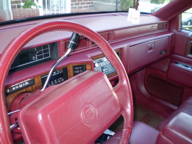 1993 Cadillac DeVille 4 door sedan - photo 10