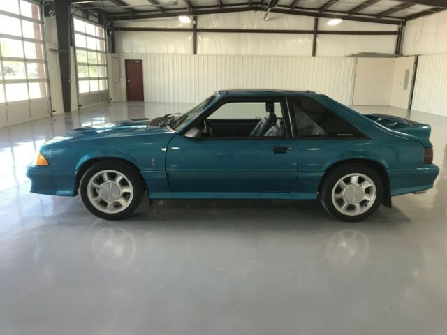 1993 Ford Mustang COBRA - photo 2