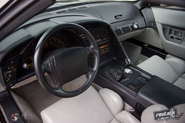 1993 Chevrolet Corvette Base Hatchback 2-Door - photo 8