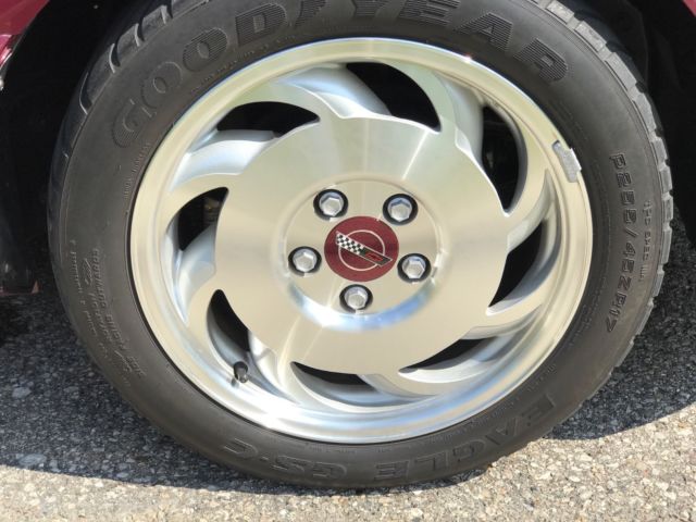 1993 Chevrolet Corvette True 40TH Anniversary Edition 16,000 1 owner miles - photo 13