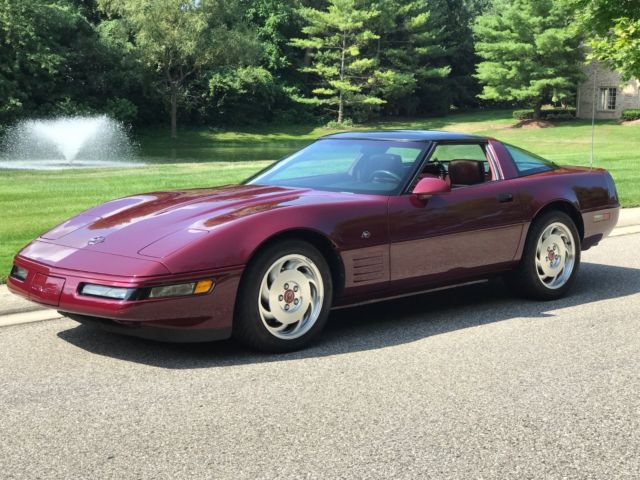 1993 Chevrolet Corvette True 40TH Anniversary Edition 16,000 1 owner miles - photo 9