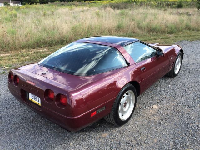 1993 Chevrolet Corvette 40th Anniv.Ruby Red Metallic*17k Miles*1 Owner* - photo 10