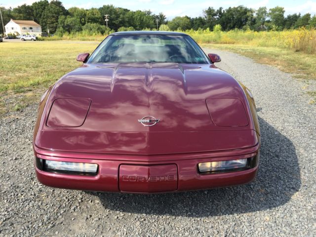 1993 Chevrolet Corvette 40th Anniv.Ruby Red Metallic*17k Miles*1 Owner* - photo 5