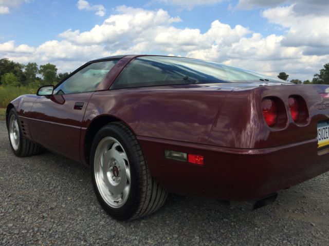 1993 Chevrolet Corvette 40th Anniv.Ruby Red Metallic*17k Miles*1 Owner* - photo 7