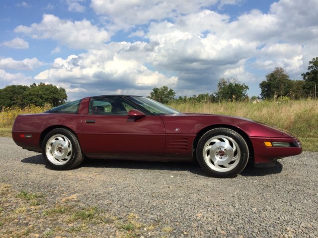 1993 Chevrolet Corvette Corvette Coupe 40th Anniversary Edition*17k Mile - photo 2
