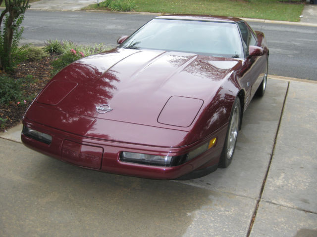 1993 CORVETTE 40th ANNIVERSARY, LOW MILES 1993 Chevrolet Corvette 40th anniversay decals