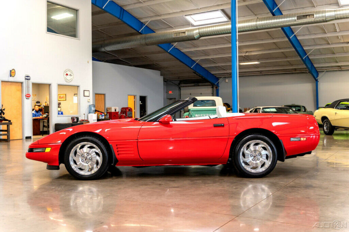 1993 Chevrolet Corvette Convertible - photo 2