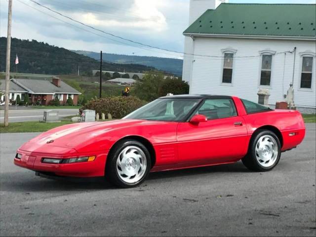 1993 Chevrolet Corvette Base 2dr Hatchback - photo 2