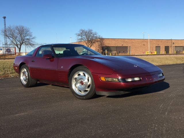 1993 Chevrolet Corvette 40th Anniversary Coupe - photo 7