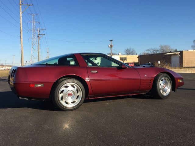 1993 Chevrolet Corvette 40th Anniversary Coupe - photo 8