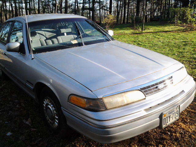 1993 Ford Crown Victoria - photo 3
