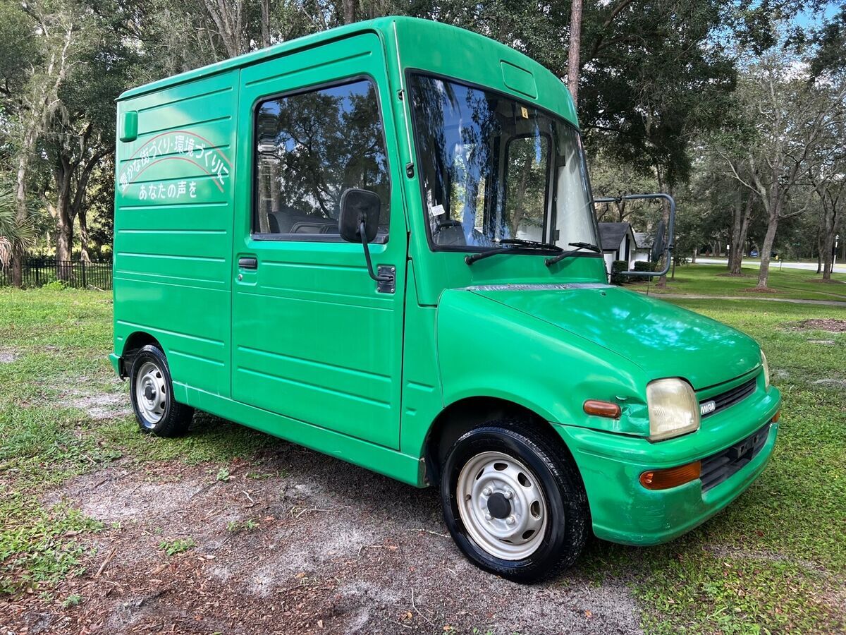 1993 Daihatsu Mira Walkthrough - photo 4