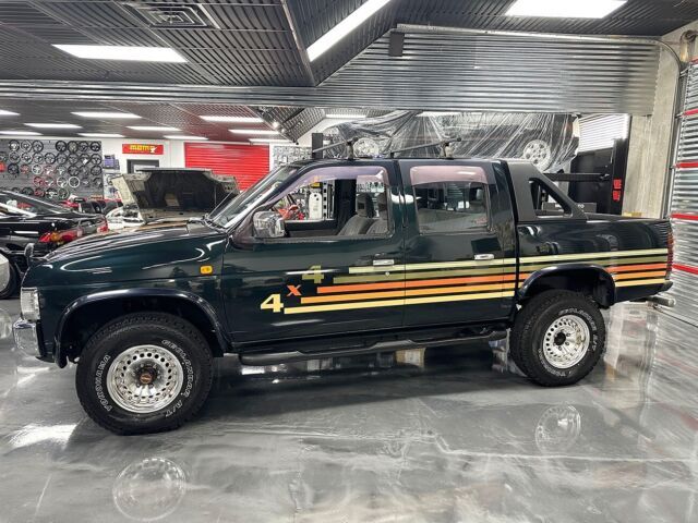1900 Datsun JDM RHD Nissan D21 Crew Cab Turbo Diesel - photo 3