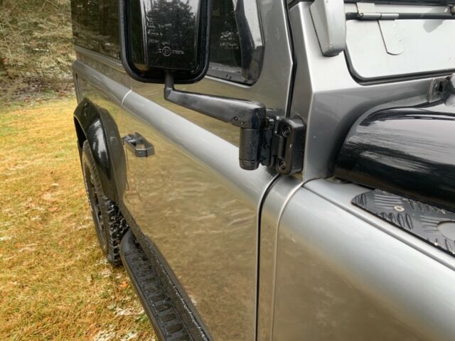 1993 Land Rover Defender - photo 11