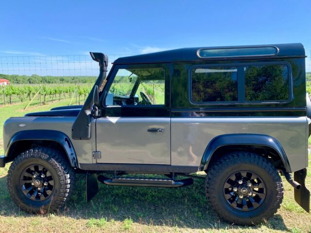 1993 Land Rover Defender Black - photo 4