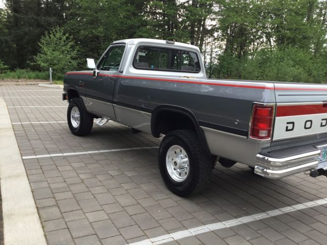 1993 Dodge Ram 2500 1993 DODGE 2500 4X4 CUMMINGS MANUAL TRANSMISSION - photo 3