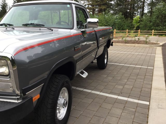 1993 Dodge Ram 2500 1993 DODGE 2500 4X4 CUMMINGS MANUAL TRANSMISSION - photo 4