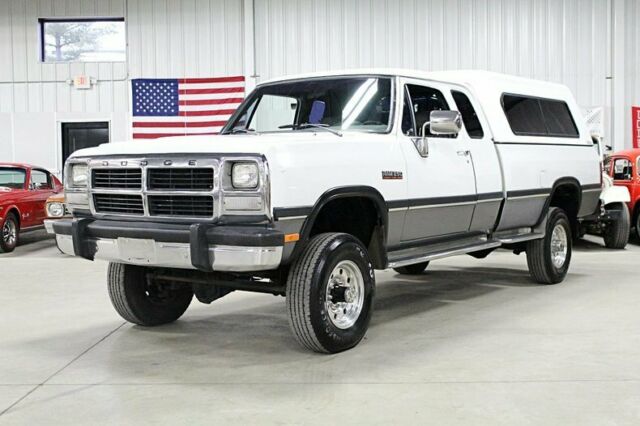 1993 Dodge 3/4 Ton Pickup 216285 Miles White / Gray Pickup Truck 5.9L Cummins 1 1993 Dodge Other Pickups --