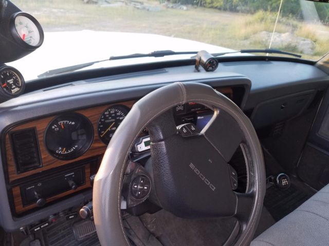 1993 Dodge Ram 3500 SLT - photo 4