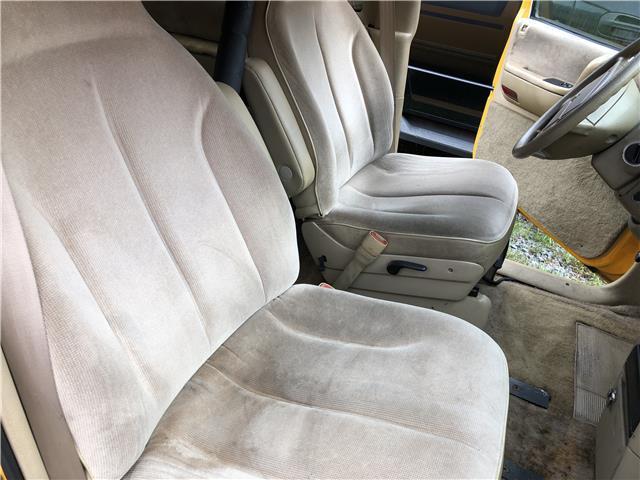 1993 Dodge Caravan SE - photo 10