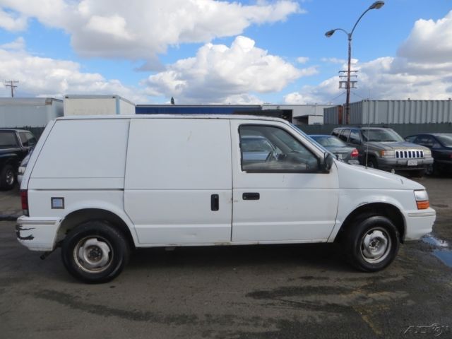 1993 Dodge Caravan - photo 6