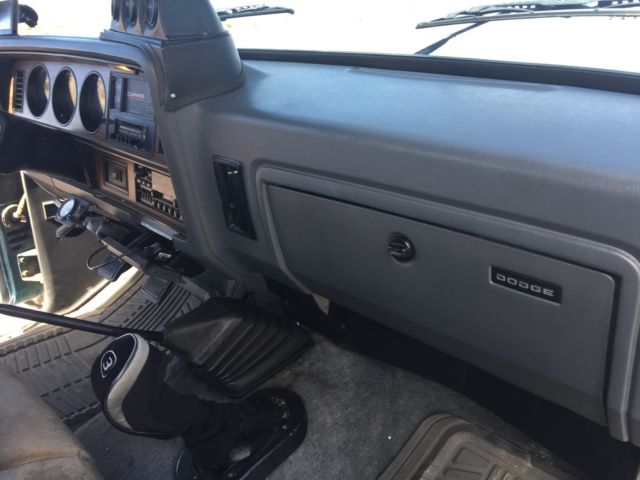 1993 Dodge Ram 2500 - photo 8