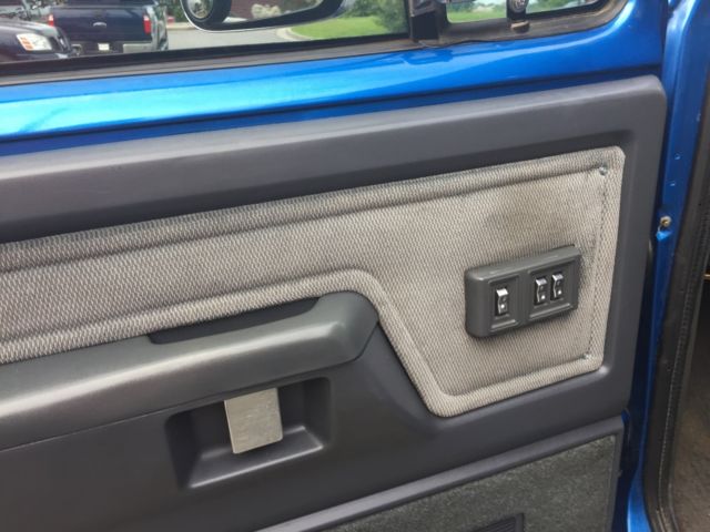 1993 Dodge Ram 2500 LE - photo 13